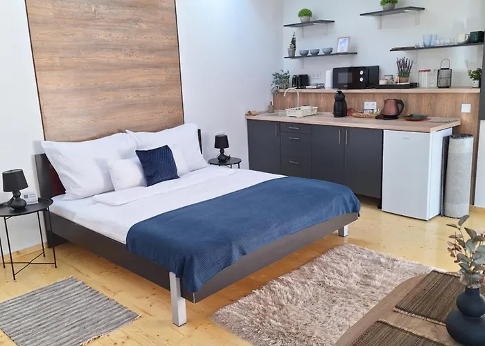 Varfal Ii Apartament Eger