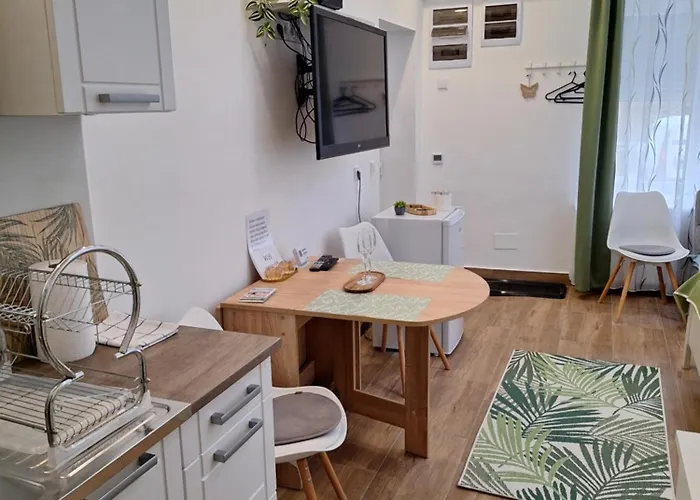 Varfal Ii Apartament