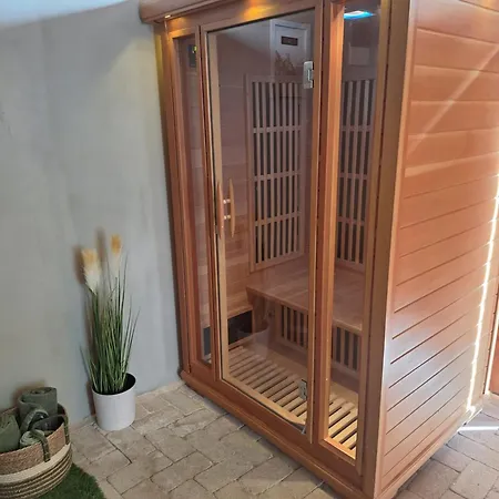 Varfal Ii Apartment