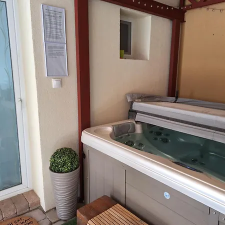 Varfal Ii Apartment Eger