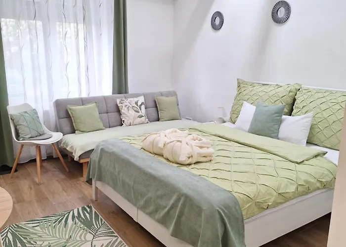 Varfal Ii Apartment Eger